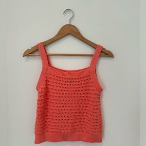 Women’s Universal Thread tank top, Size small
